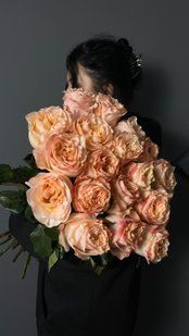 Троянда Принцес Кроун 60 см 140 грн шт