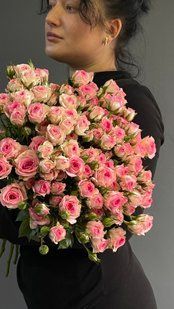 Кущова троянда спрей 60 см 160 грн шт